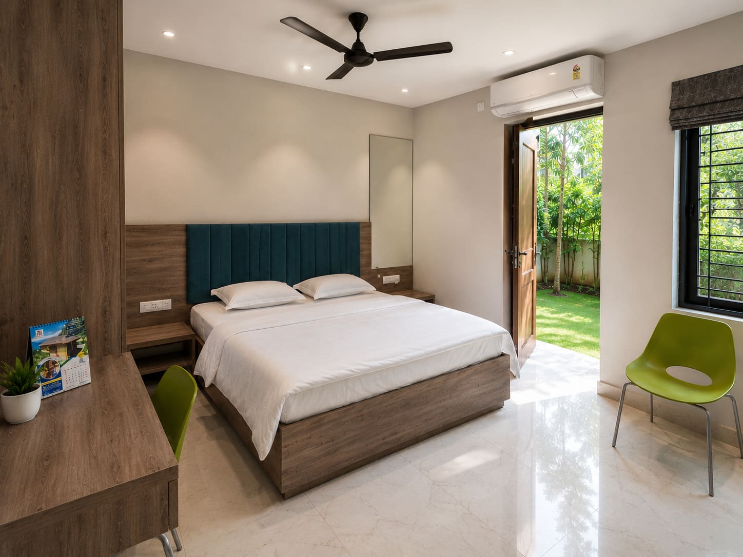 Suite with Garden