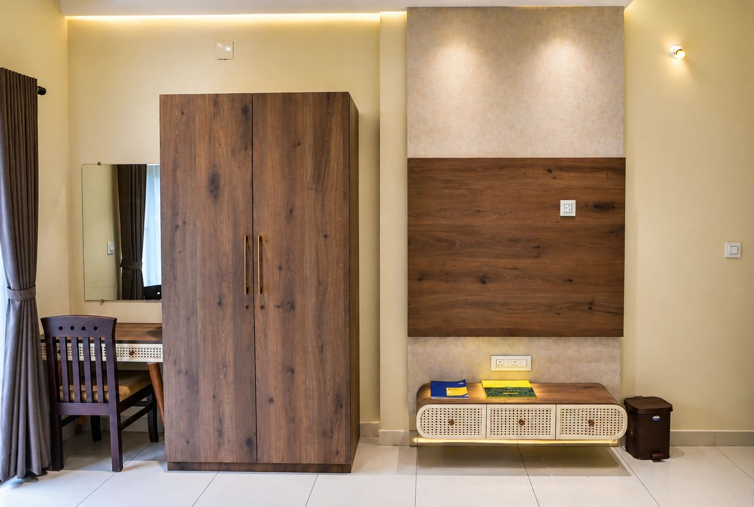 Contemporary living and kitchen area
